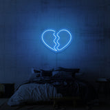 "BROKEN HEART" NEONSKYLT