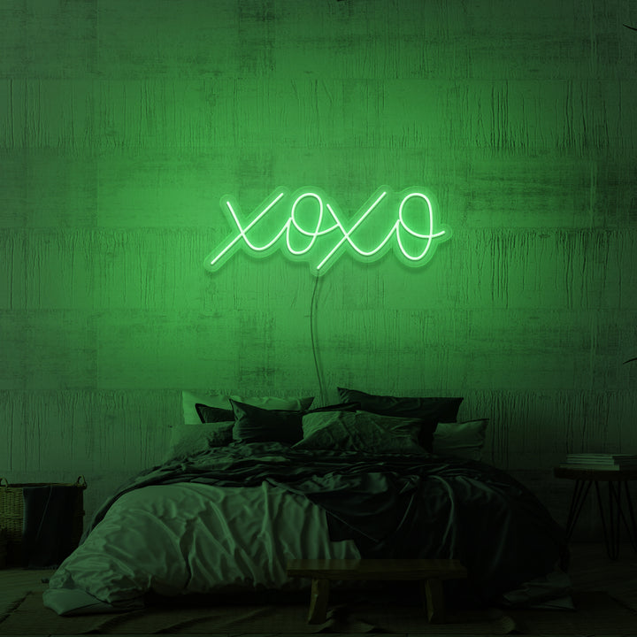 "XOXO" NEONSKYLT