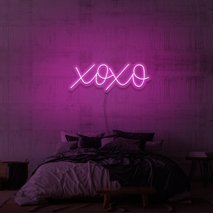 "XOXO" NEONSKYLT
