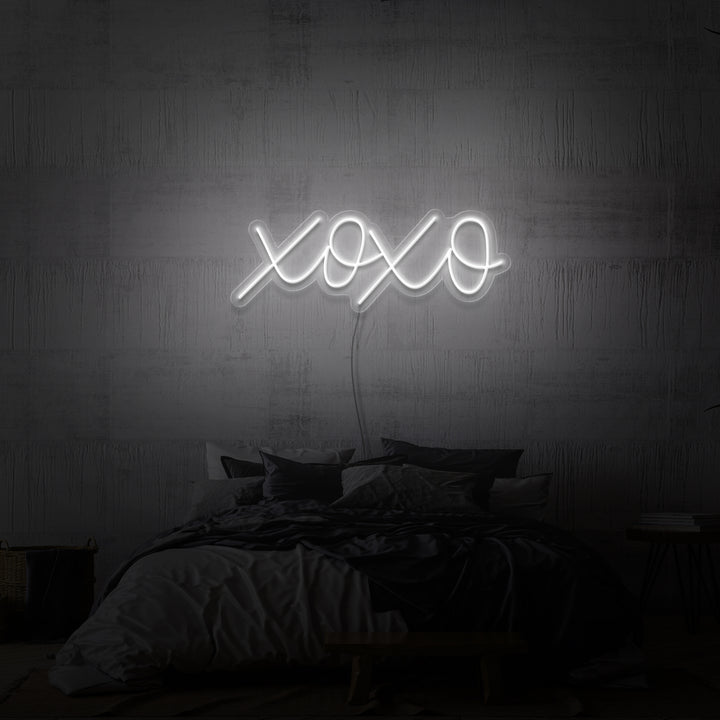"XOXO" NEONSKYLT