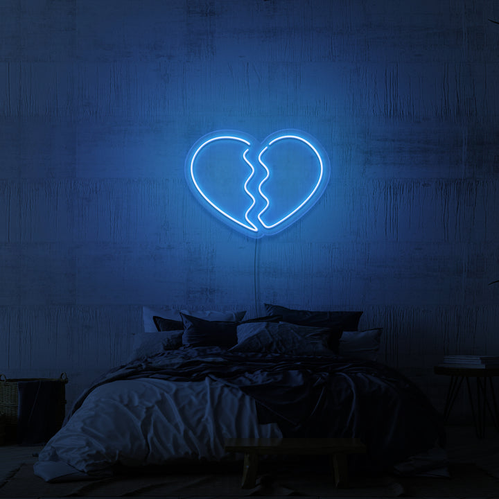 "BROKEN HEART" NEONSKYLT