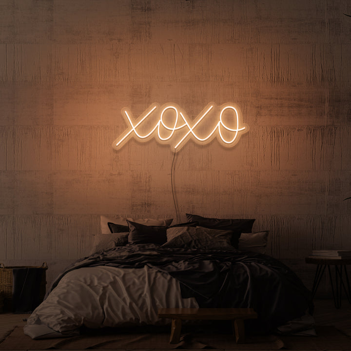 "XOXO" NEONSKYLT