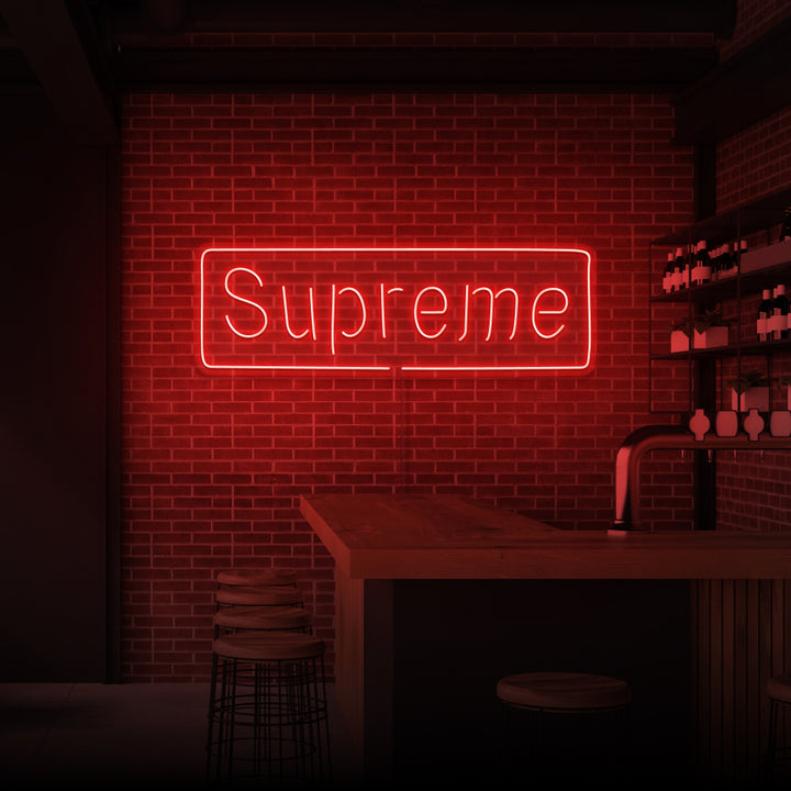 "SUPREME" NEONSKYLT
