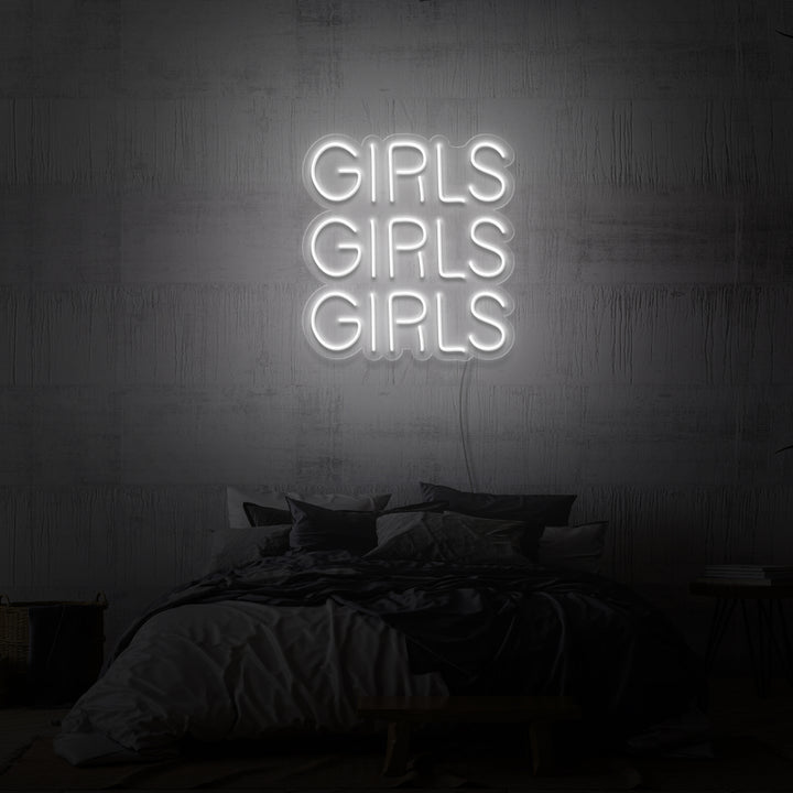 "GIRLS GIRLS GIRLS" NEONSKYLT